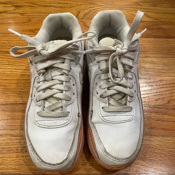 Nike Air Max - size 4Y - Picture 2 of 5